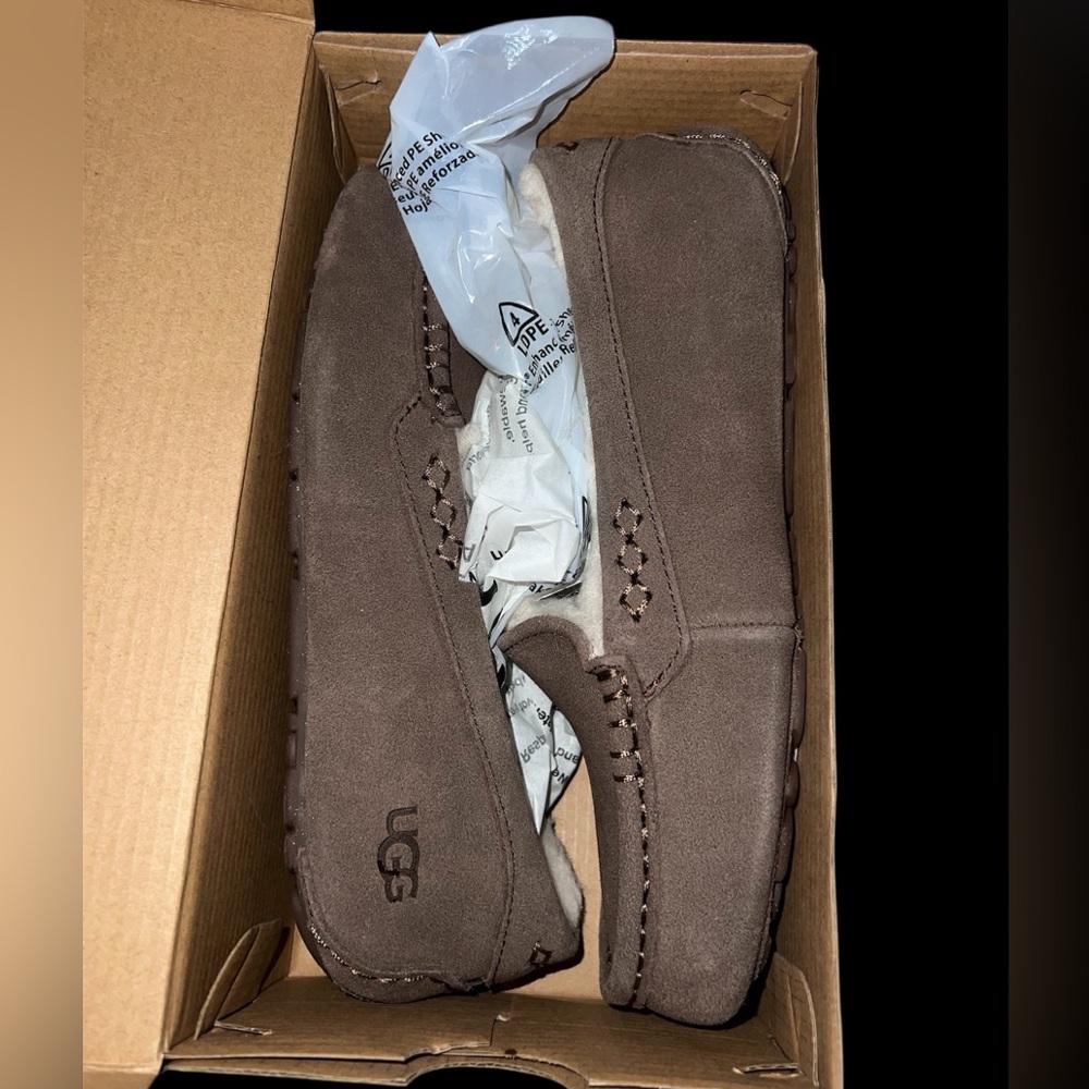 UGG Ansley Water Resistant Slipper (moccasins)